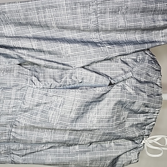 COLUMBIA ▪︎ WOMEN'S WINDBREAKER JACKET ▪︎ SIZE M - Picture 5 of 9